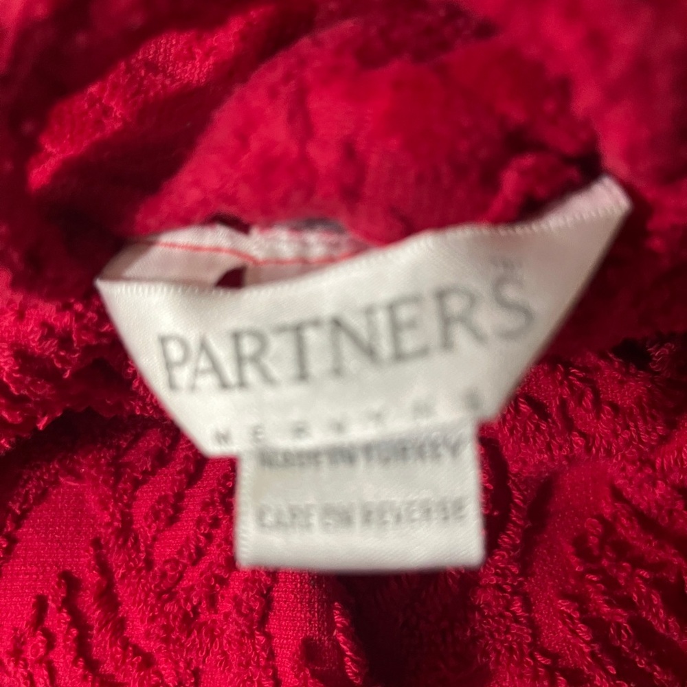 Luxurious‎ Red Women's Robe - Picture 5 of 7
